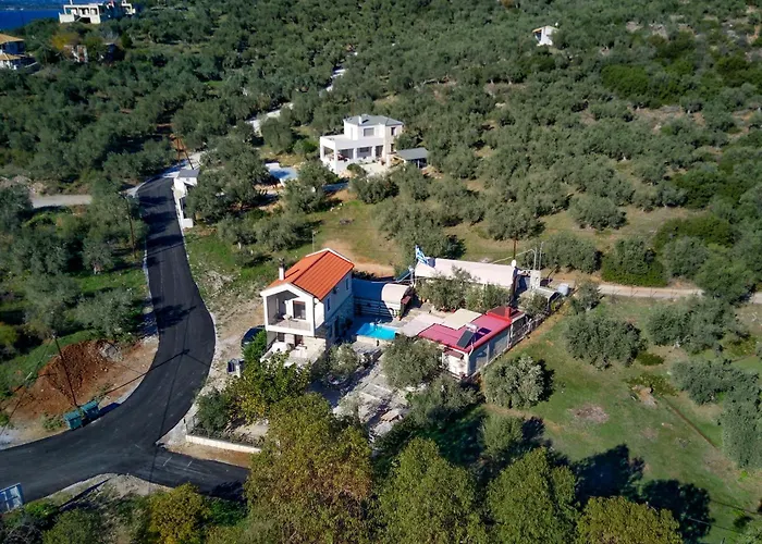Effie\'S Maisonette With Detached Studio